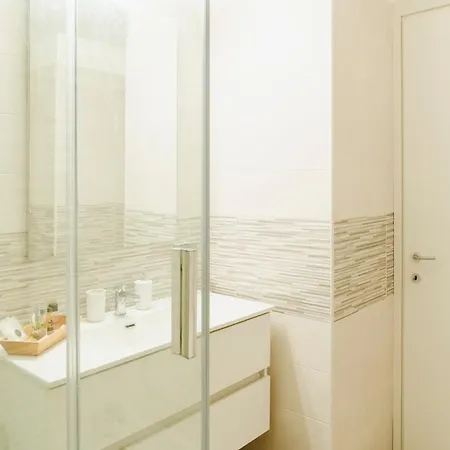 Apartment Ilami House *